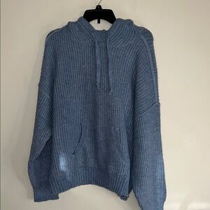 American Eagle Outfitters NWOT Thick Blue Knit Sweater